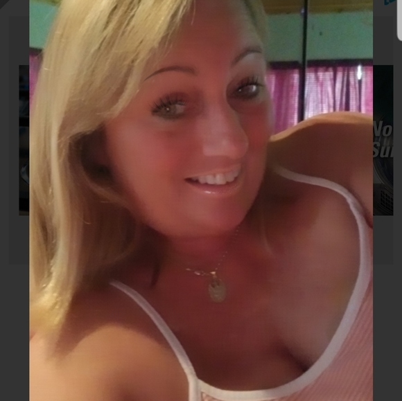 Meet your Posher, Deanna Sue - Picture 3 of 8